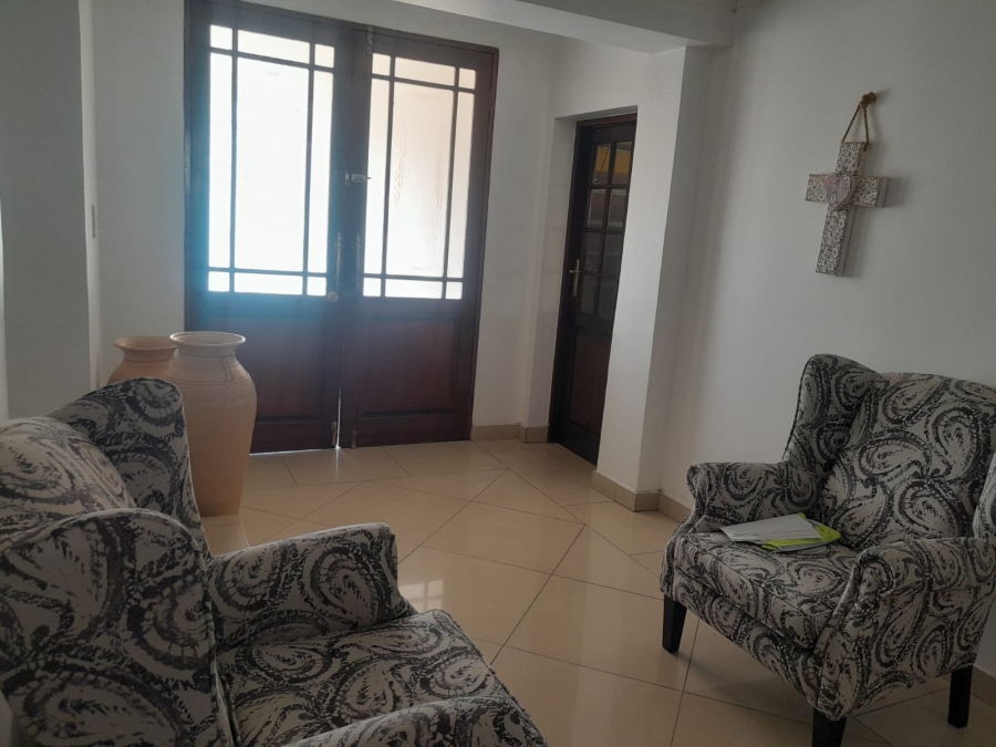 6 Bedroom Property for Sale in Safari Gardens North West